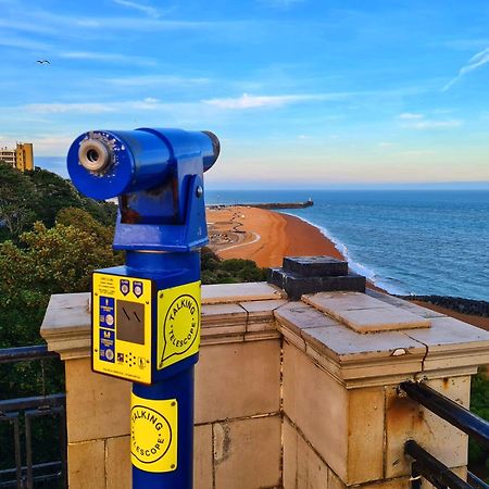 Modern Double Room With En-Suite, Parking & Fast Wifi - Close To Beach Sandgate Extérieur photo